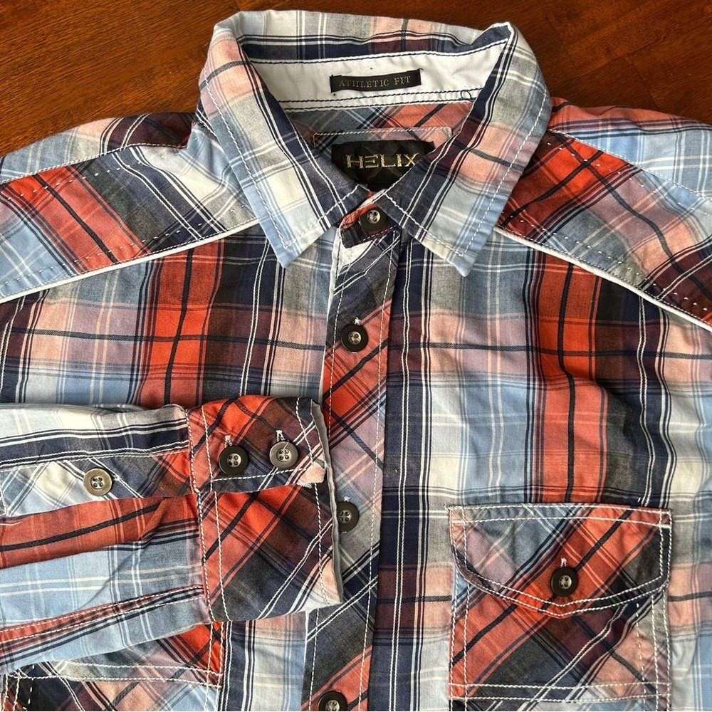 Helix long sleeve plaid western button up shirt M